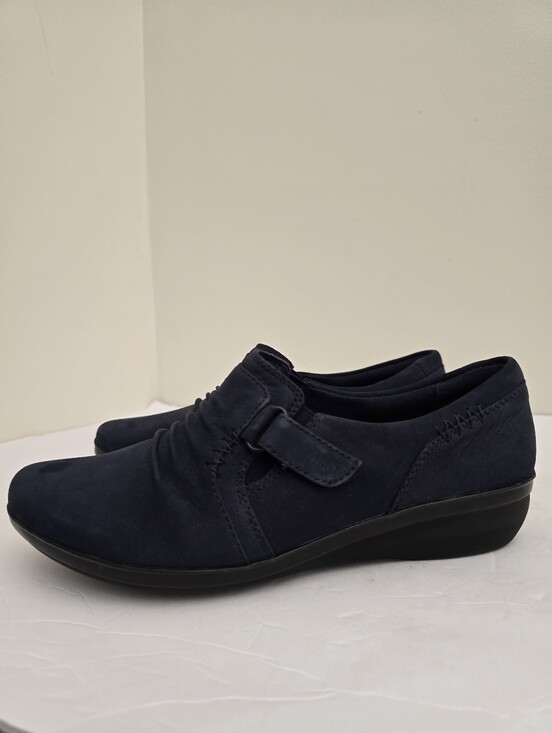 Clarks Shoes - CLARKS size 7W Everlay Coda Leather Suede Cushion Soft Loafers Navy Blue